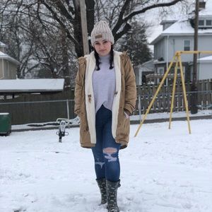 Meet your Posher, Maria